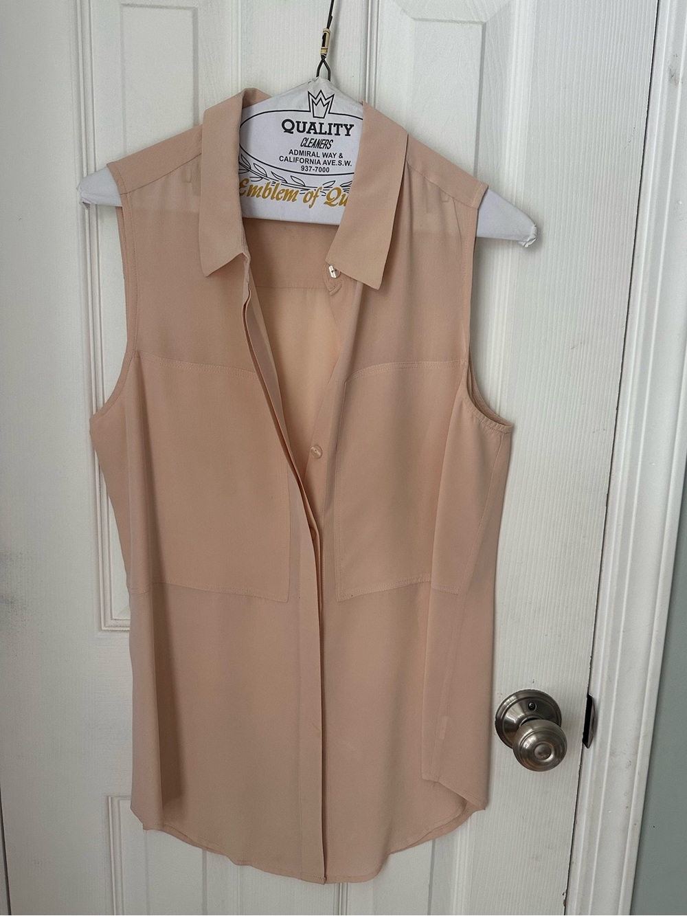 Max Studio Peach Sleeveless Button-Down Blouse